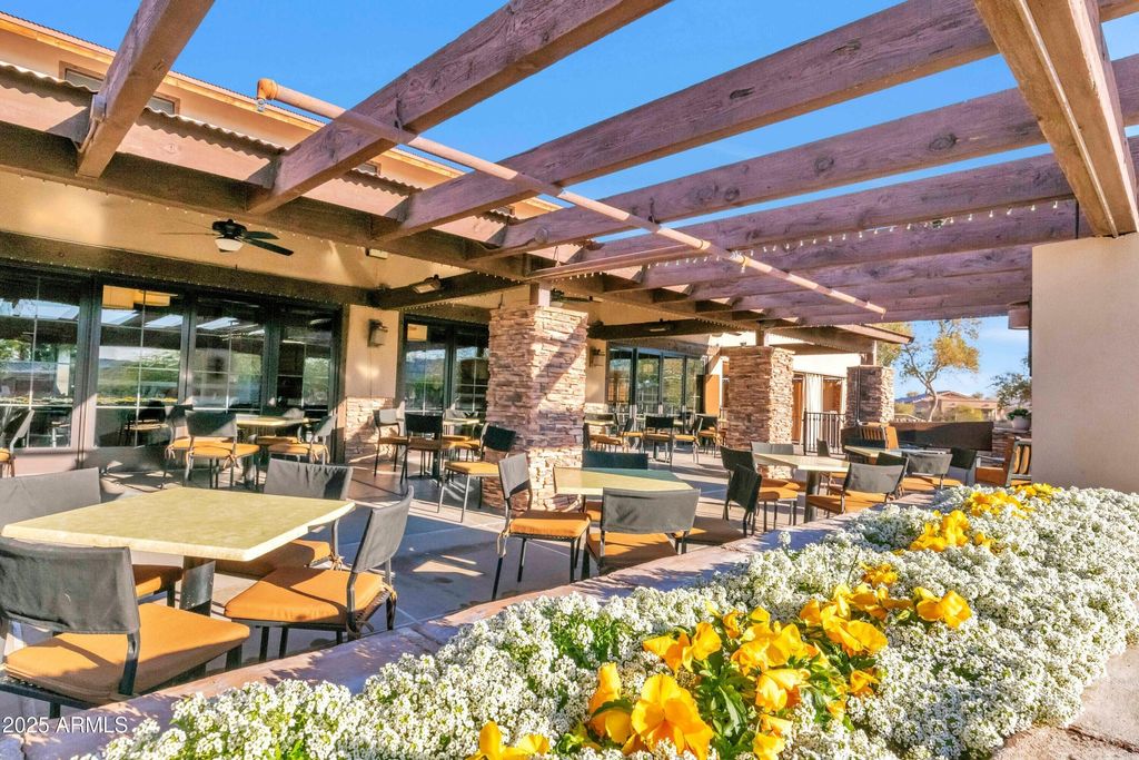 Image 37 of property listing at 4460 E Carob Drive, Gilbert, AZ 85298