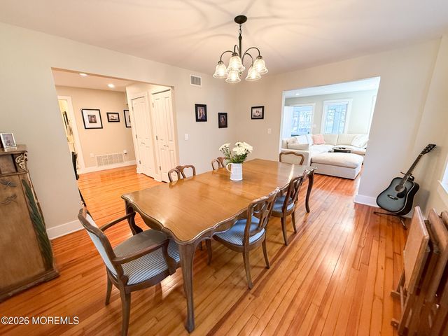 25 Ocean Avenue, Manasquan, NJ 08736