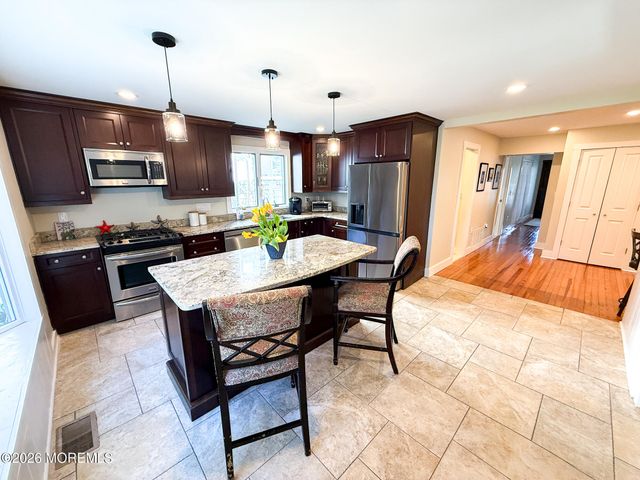 25 Ocean Avenue, Manasquan, NJ 08736