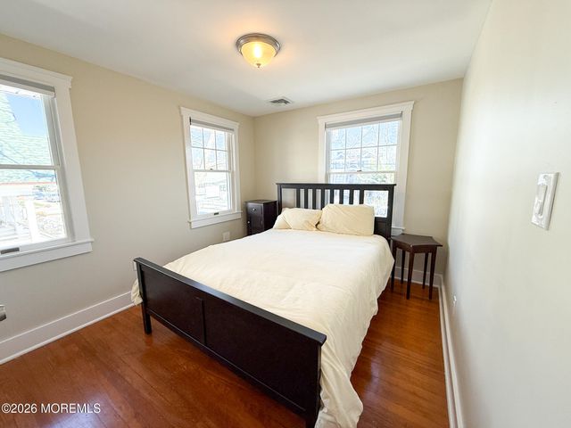 25 Ocean Avenue, Manasquan, NJ 08736