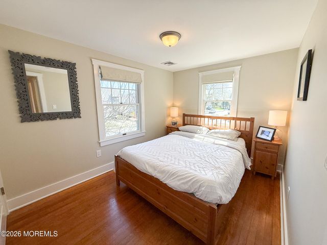 25 Ocean Avenue, Manasquan, NJ 08736