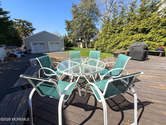 25 Ocean Avenue, Manasquan, NJ 08736