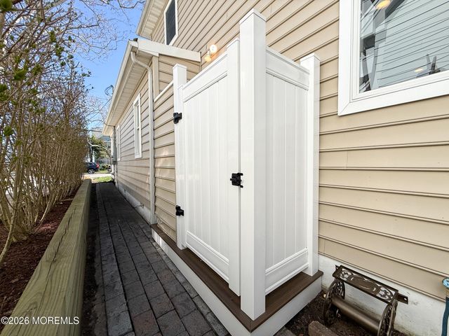 25 Ocean Avenue, Manasquan, NJ 08736