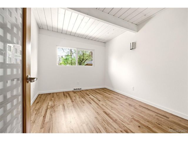 1360 S Dahlia St, Denver, CO 80222