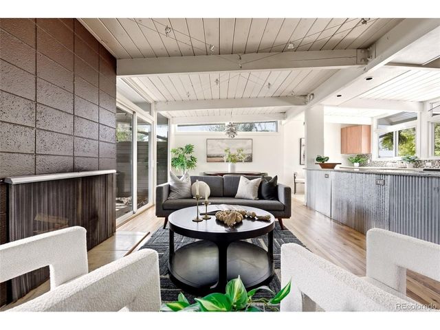 1360 S Dahlia St, Denver, CO 80222