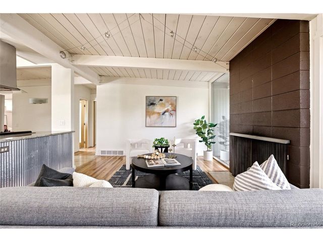1360 S Dahlia St, Denver, CO 80222