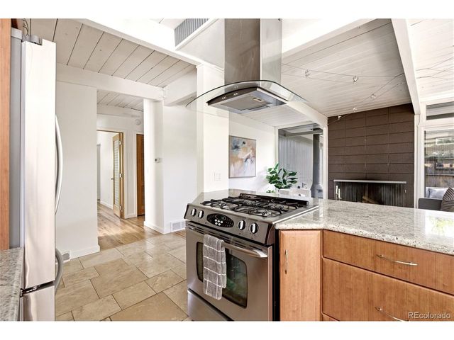 1360 S Dahlia St, Denver, CO 80222