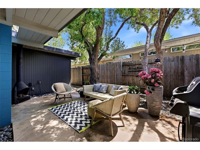 1360 S Dahlia St, Denver, CO 80222