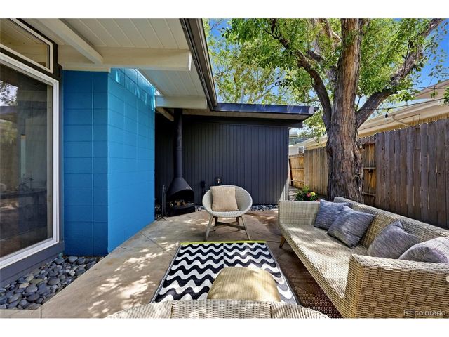 1360 S Dahlia St, Denver, CO 80222