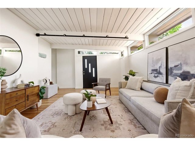 1360 S Dahlia St, Denver, CO 80222