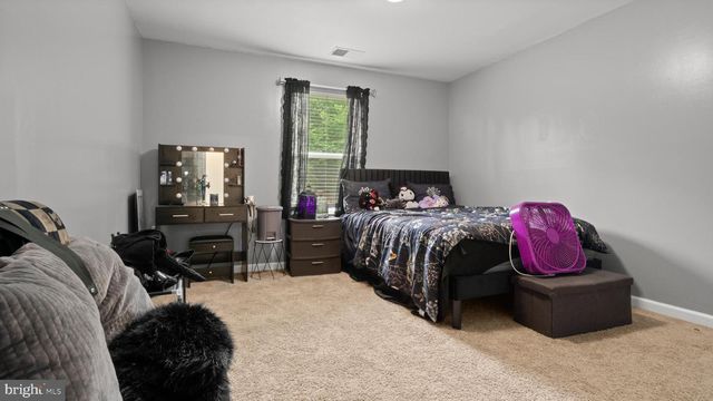 165 RAPPAHANNOCK RUN, Falling Waters, WV 25419