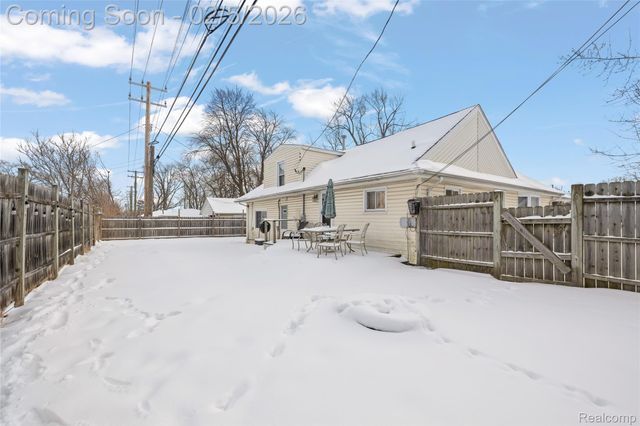 34628 Pardo Street, Westland, MI 48185