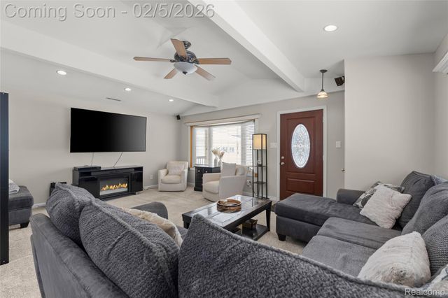 34628 Pardo Street, Westland, MI 48185