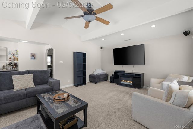 34628 Pardo Street, Westland, MI 48185