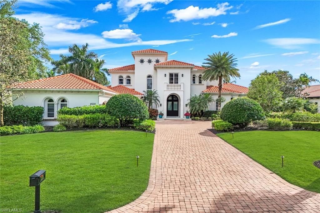 2558 Escada CT, NAPLES, FL 34109 — photo 2
