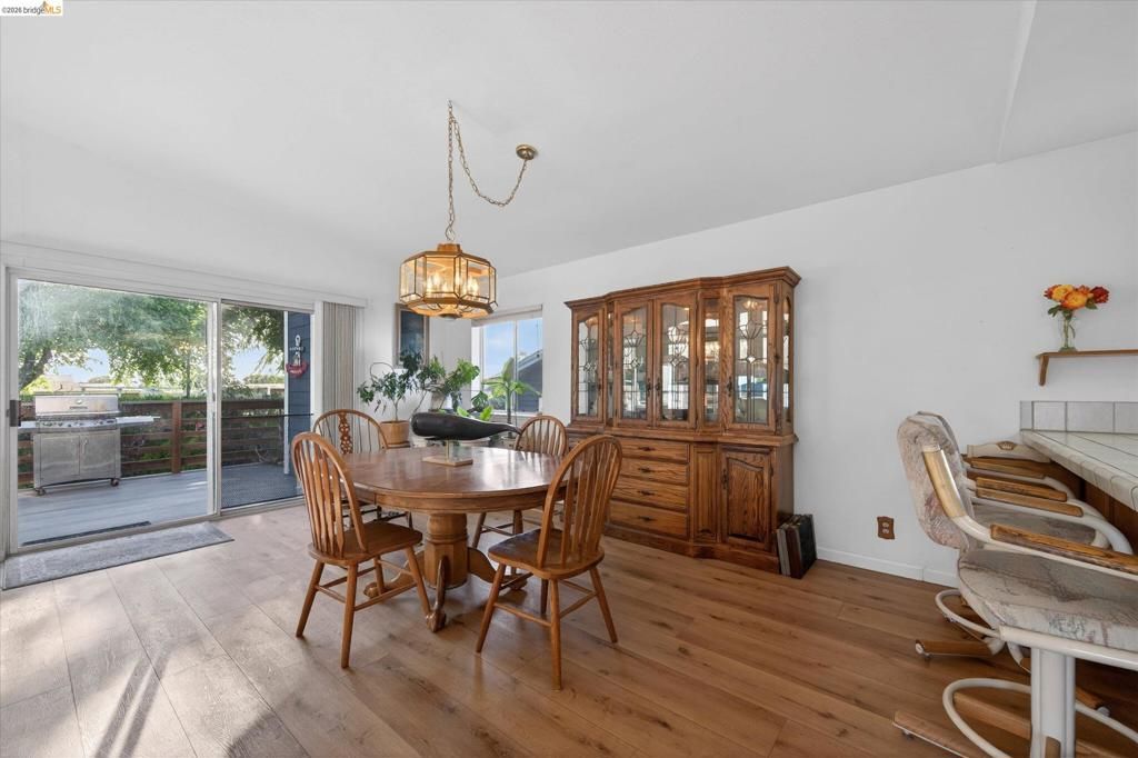 Image 10 of property listing at 5014 Sandmound Blvd, Oakley, CA 94561