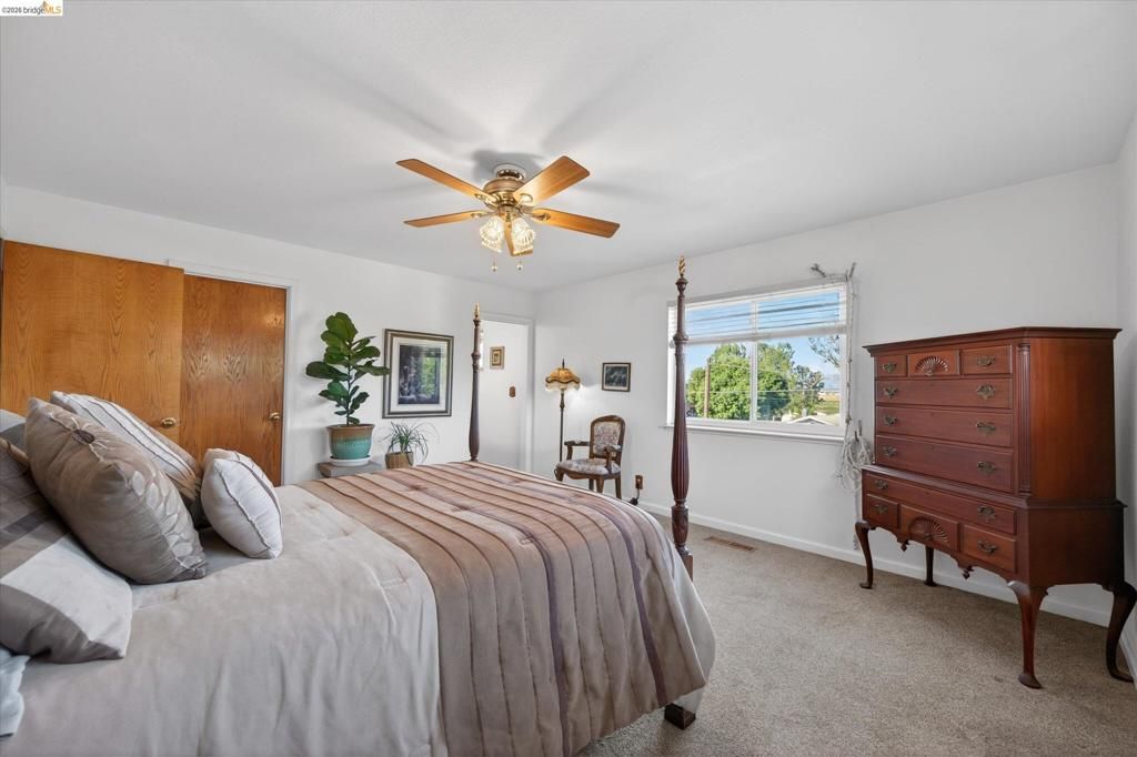 Image 15 of property listing at 5014 Sandmound Blvd, Oakley, CA 94561