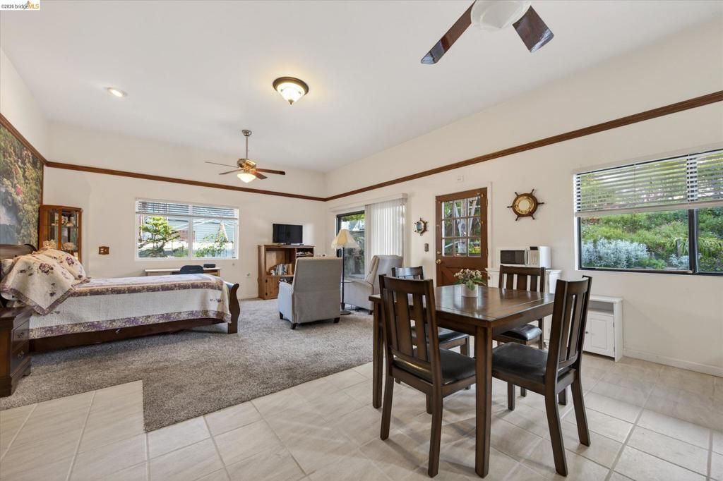 Image 21 of property listing at 5014 Sandmound Blvd, Oakley, CA 94561