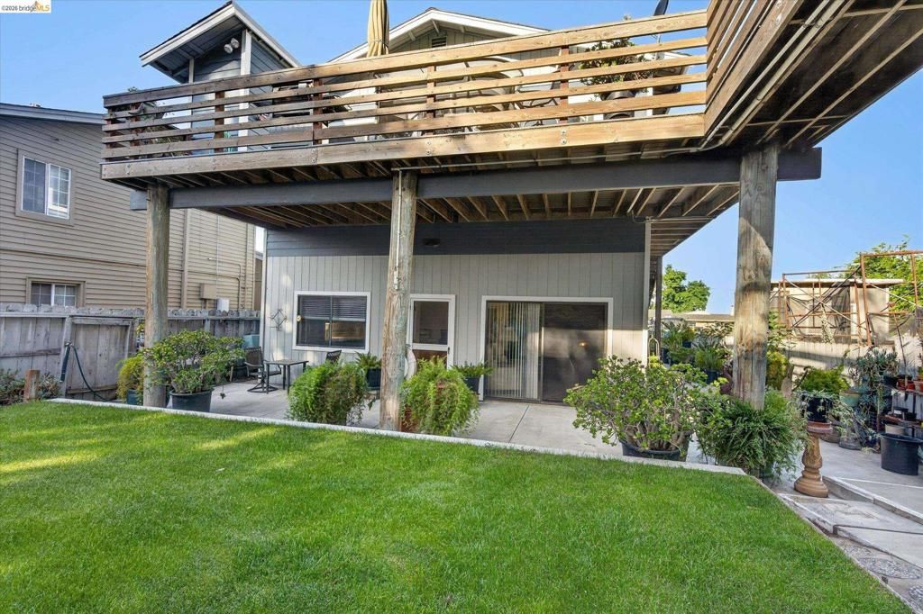 Image 36 of property listing at 5014 Sandmound Blvd, Oakley, CA 94561