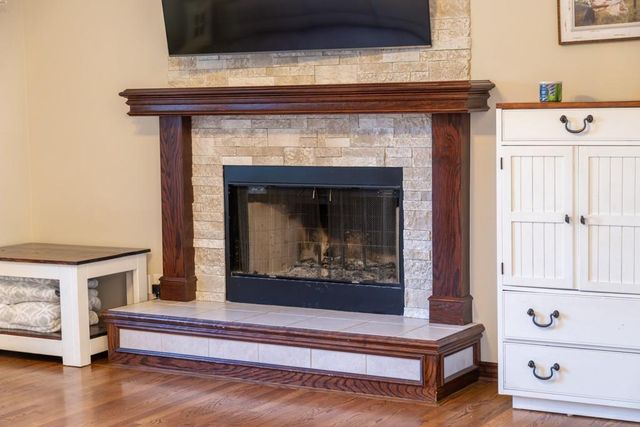 302 SW Bobcat Circle, Oak Grove, MO 64075