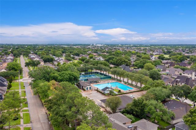 10103 Sagemill Drive, Houston, TX 77089