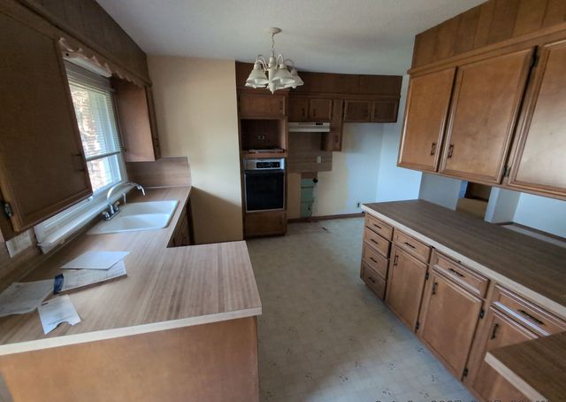 514 E 20th Street S, Newton, IA 50208