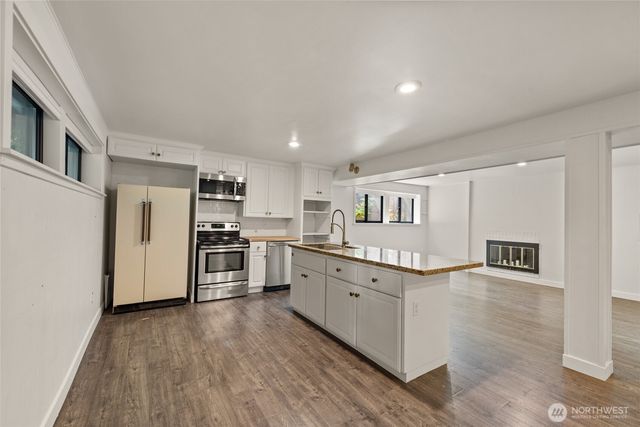 9602 167th Avenue NE, Redmond, WA 98052