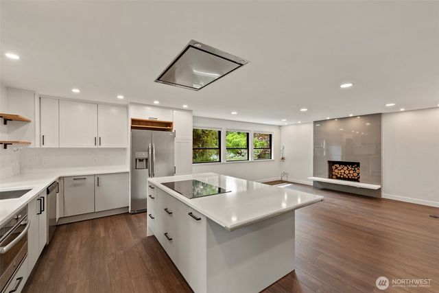 9602 167th Avenue NE, Redmond, WA 98052