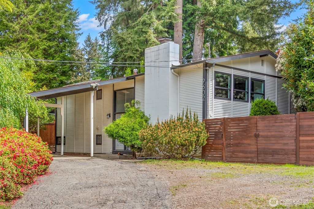 9602 167th Avenue NE, Redmond, WA 98052