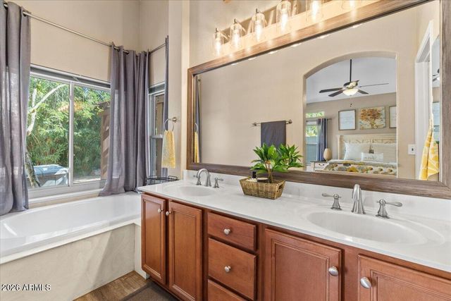 232 W LOS ARBOLES Drive, Tempe, AZ 85284