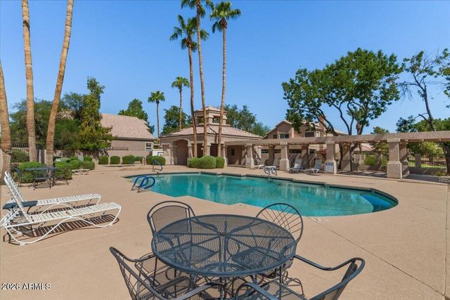 232 W LOS ARBOLES Drive, Tempe, AZ 85284