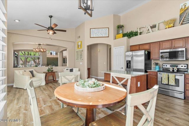 232 W LOS ARBOLES Drive, Tempe, AZ 85284