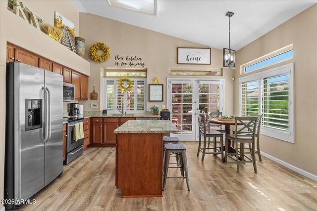 232 W LOS ARBOLES Drive, Tempe, AZ 85284