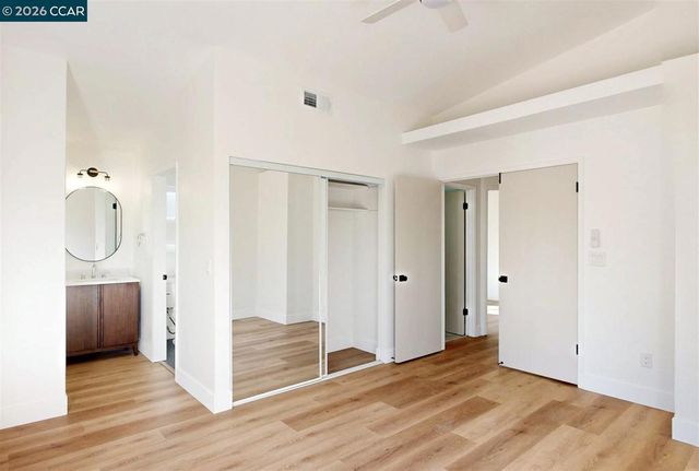 301 Maude Ct, Oakley, CA 94561