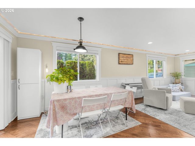 1325 N GARRISON Rd, Vancouver, WA 98664