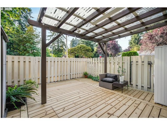 1325 N GARRISON Rd, Vancouver, WA 98664