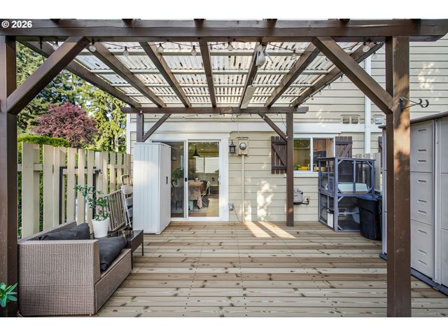 1325 N GARRISON Rd, Vancouver, WA 98664