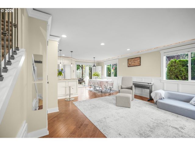 1325 N GARRISON Rd, Vancouver, WA 98664