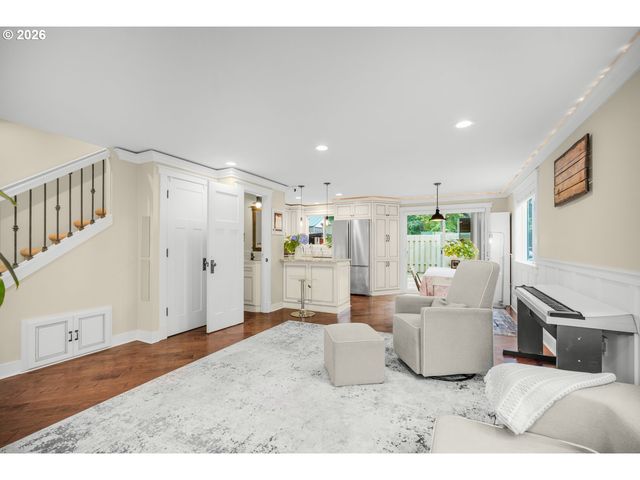 1325 N GARRISON Rd, Vancouver, WA 98664