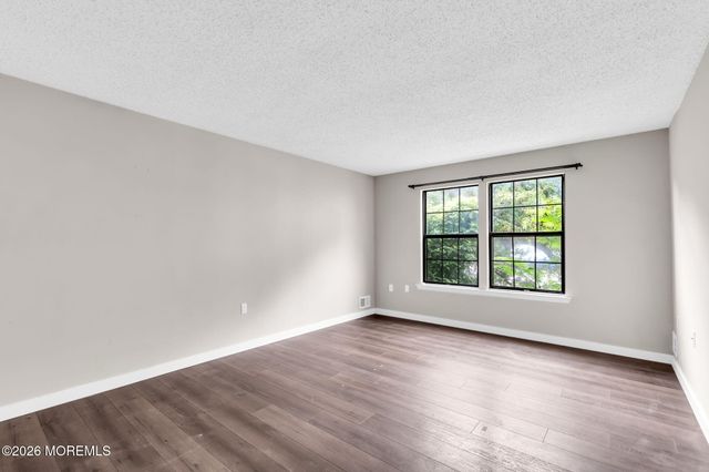 403 Sage Court, Jackson, NJ 08527