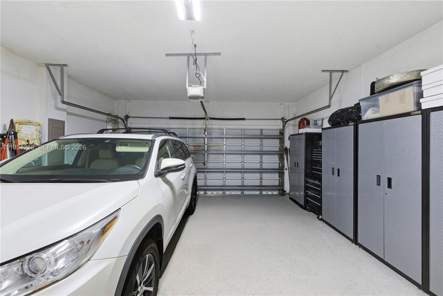 1844 Aspen Ln, Weston, FL 33327