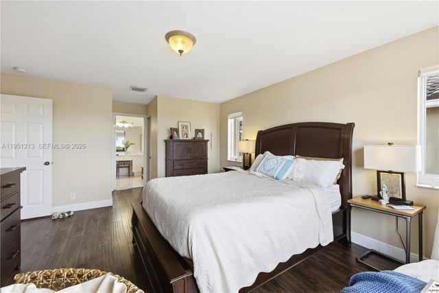 1844 Aspen Ln, Weston, FL 33327