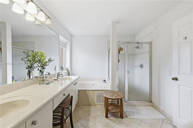 1844 Aspen Ln, Weston, FL 33327