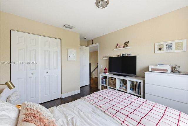 1844 Aspen Ln, Weston, FL 33327