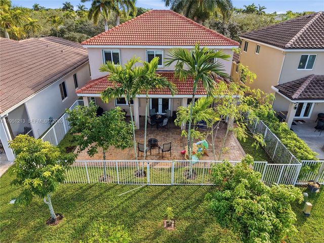 1844 Aspen Ln, Weston, FL 33327