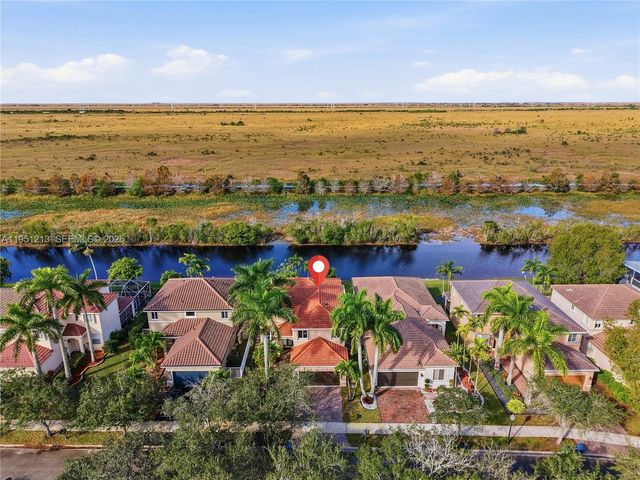 1844 Aspen Ln, Weston, FL 33327