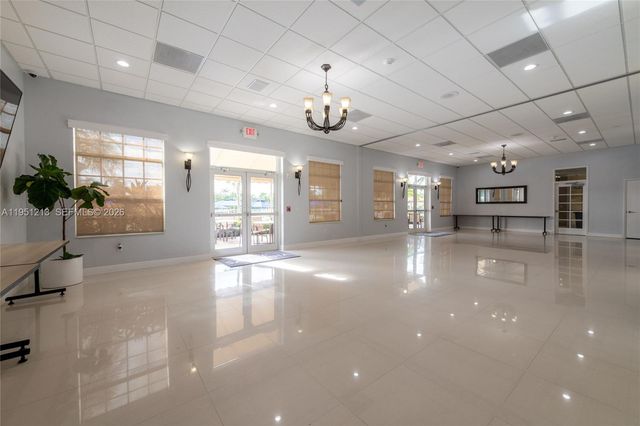 1844 Aspen Ln, Weston, FL 33327