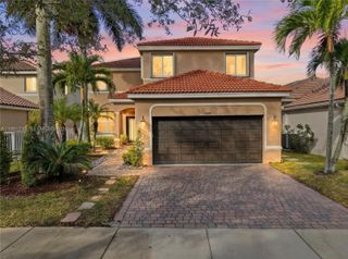 1844 Aspen Ln, Weston, FL 33327