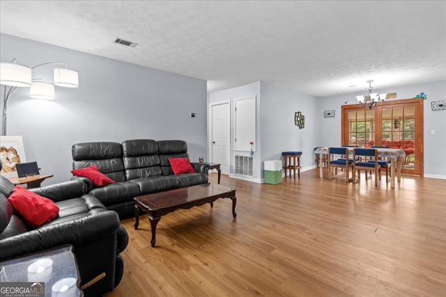 62 Maley Road, Lagrange, GA 30240