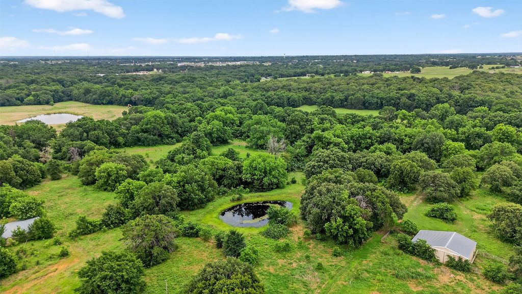 873 Anderson Road, Whitesboro, TX 76273